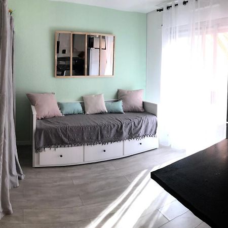 Studio Avec Terrasse Et Piscine Bandol Εξωτερικό φωτογραφία
