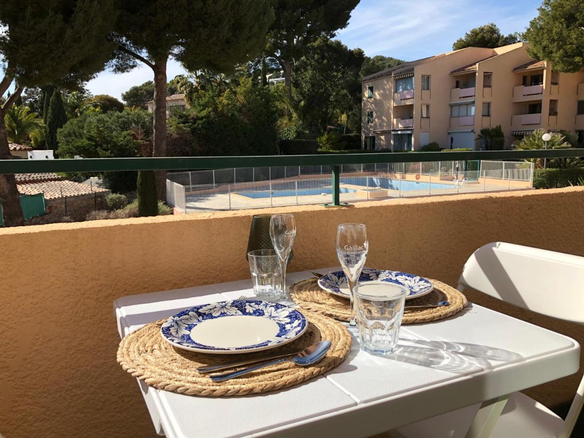 Studio Avec Terrasse Et Piscine Bandol Εξωτερικό φωτογραφία