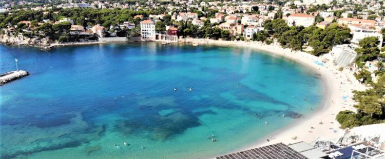 Studio Avec Terrasse Et Piscine Bandol Εξωτερικό φωτογραφία