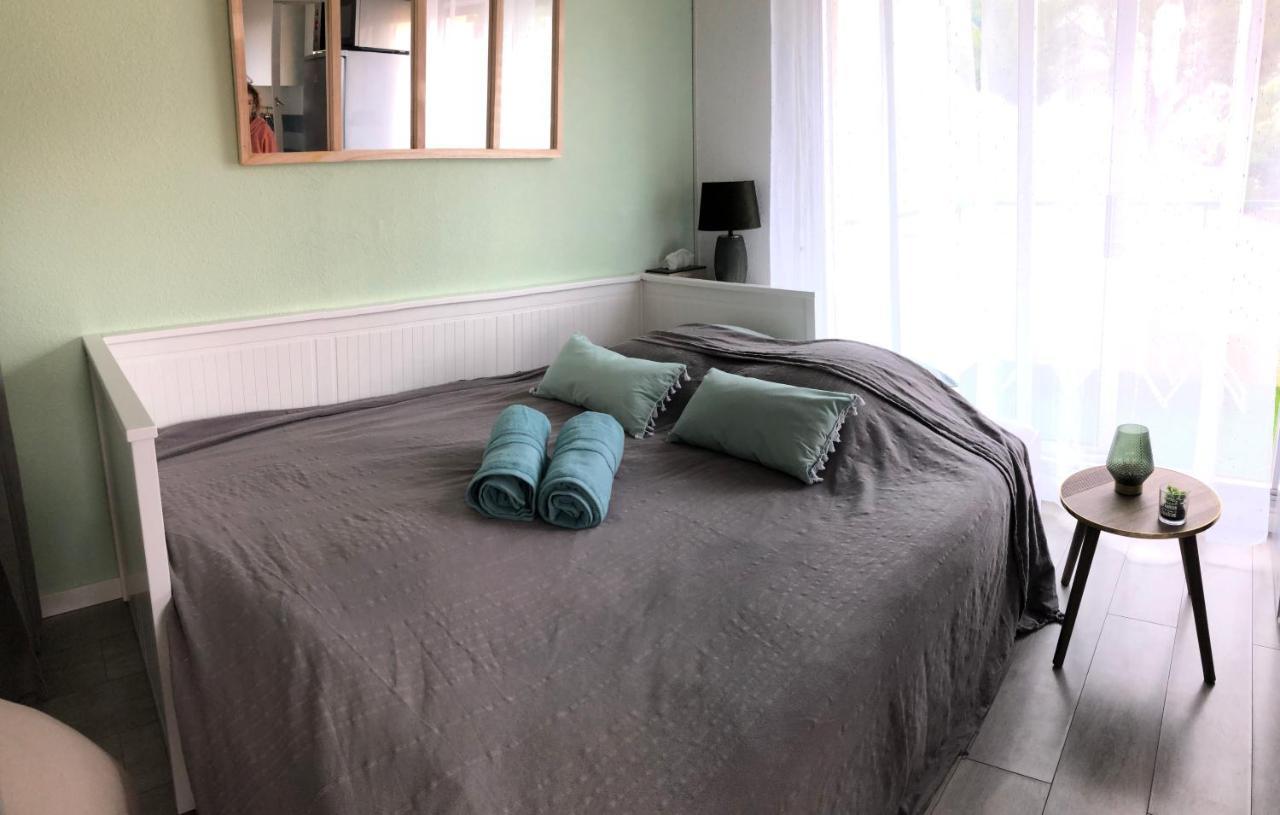 Studio Avec Terrasse Et Piscine Bandol Εξωτερικό φωτογραφία